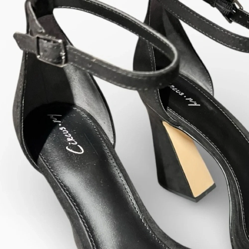 🌻NEW w.box Circus NY by Sam Edelman Holmes Black Suede Ankle Strap Heels sz 9.5